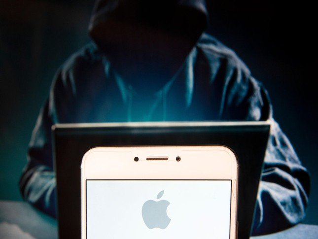 Tin tặc nhắm vào lỗ hổng bảo mật iOS trên 1,5 tỉ thiết bị di động Apple 